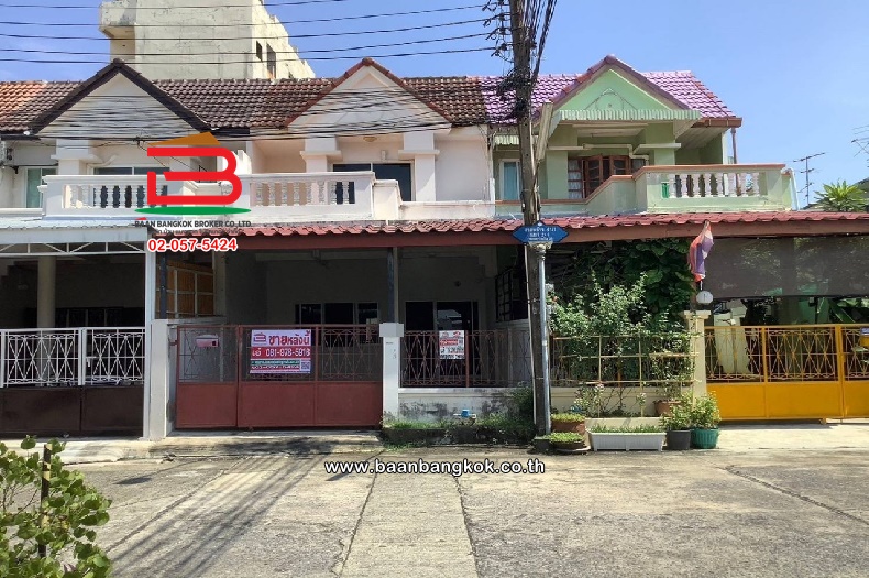 For SaleTownhouseRatchadapisek, Huaikwang, Suttisan : Townhouse, Village Phorphailin 2 (Soi Lat Phrao 41/1), area 25 square wah, near BTS Phawana, Samsen Nok Subdistrict, Huai Khwang District, Bangkok