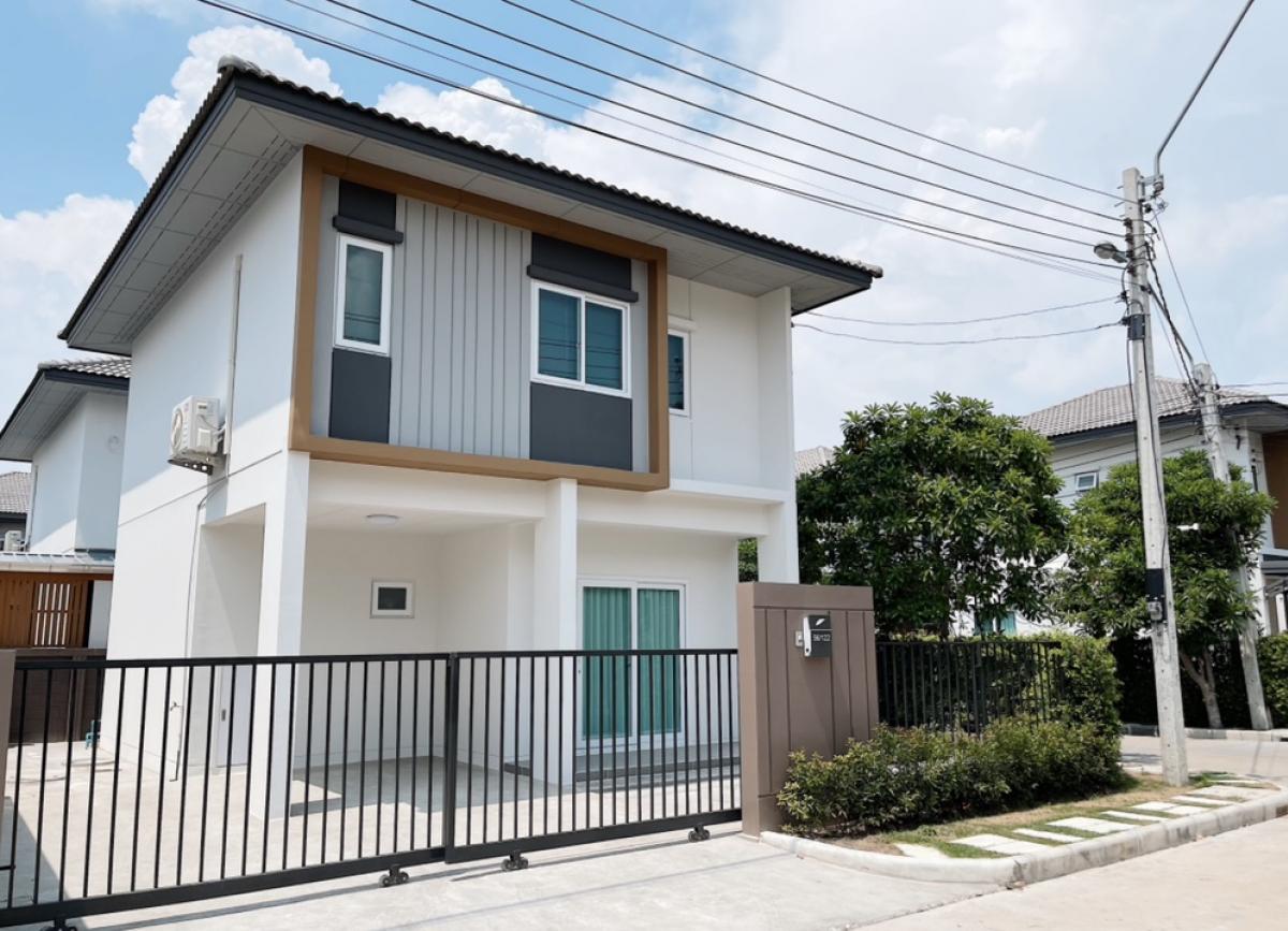 For RentHouseNawamin, Ramindra : 📌House for rent, 3 bedrooms, 2 bathrooms, Baan Lung Mum, next to a private garden, the front of the house does not face anyone. Tel. 0623912496