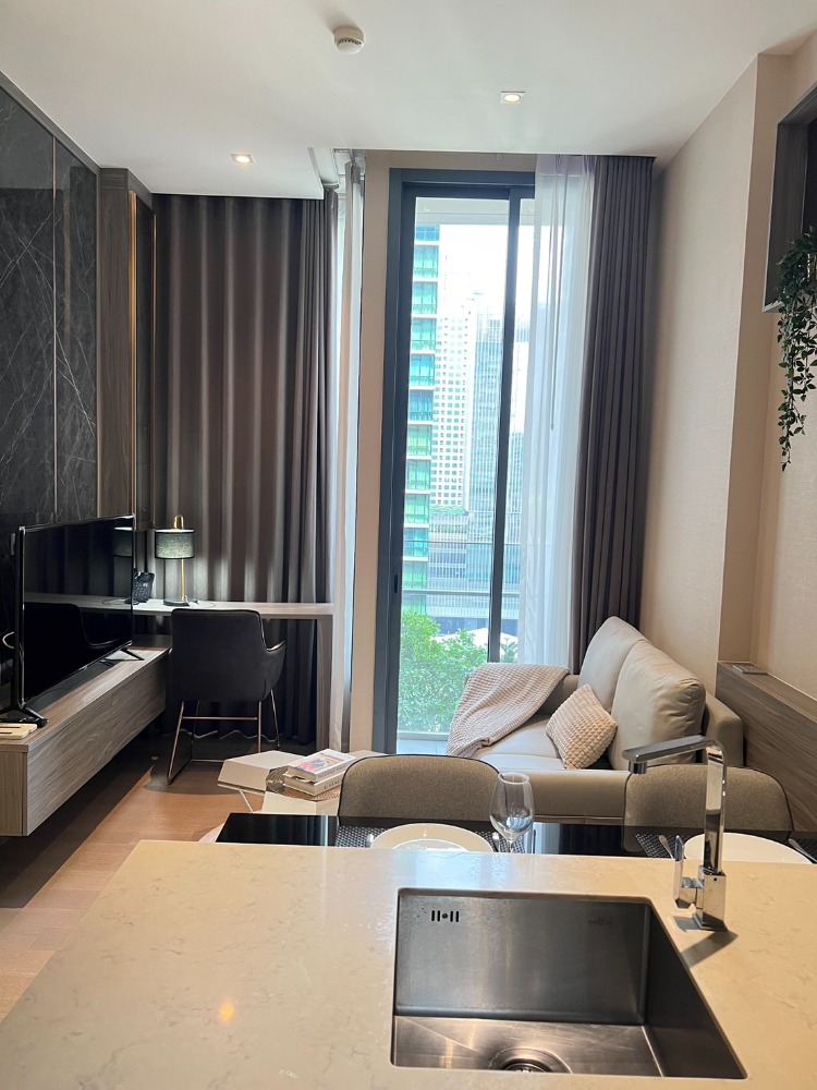 ให้เช่าคอนโดสุขุมวิท อโศก ทองหล่อ : For rent condo The ESSE Asoke 1 Bed fully furnished (S15-30809)