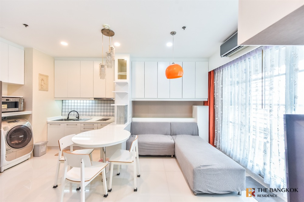 For SaleCondoRatchathewi,Phayathai : Urgent sale, very cheap, Baan Klang Krung Siam Pathumwan, next to BTS Ratchathewi, 2B2B, 66.87 sq m., only 9.1 MB, just renovated, ready to move in