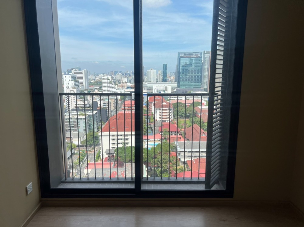 For SaleCondoSukhumvit, Asoke, Thonglor : Condo for sale Noble BE19 (Noble BE19) new condo in the heart of Asoke, good location, BTS Asoke & MRT Sukhumvit 550 m. 2 Bed 2 Bath 52sqm High floor Beatiful view