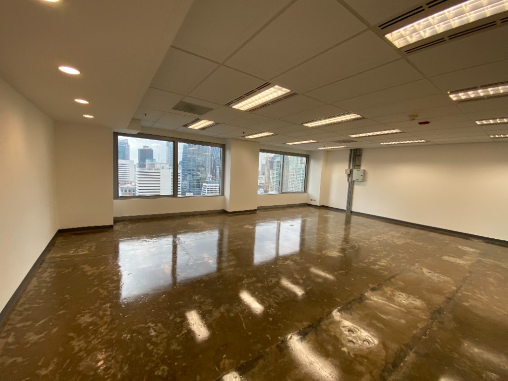 For RentOfficeWitthayu, Chidlom, Langsuan, Ploenchit : Office space near the BTS, special price