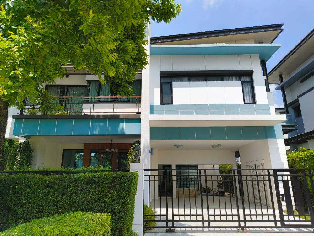 For SaleHouseMin Buri, Romklao : For sale: 2-storey detached house, beautiful house, ready to move in, Aqua Divina Village, Ramkhamhaeng 94, location near the university and shopping center.