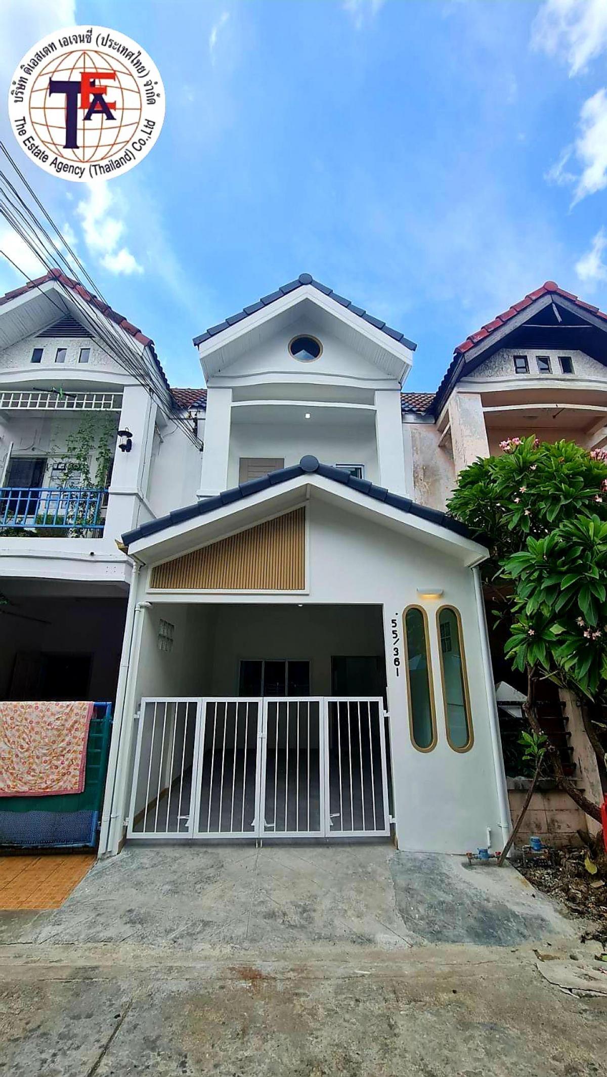 For SaleTownhouseNawamin, Ramindra : For sale: 2-storey townhouse, Lert Ubon Village, Ram Intra 109, Phraya Suren 44, Sam Wa Tawan Tok, Khlong Sam Wa, Fashion Island, Tourism University, Sathit Phatthana School, Nopparat Hospital, Sinphaet Hospital, Pink Line, Bang Chan, Kanchanaphisek-Speci