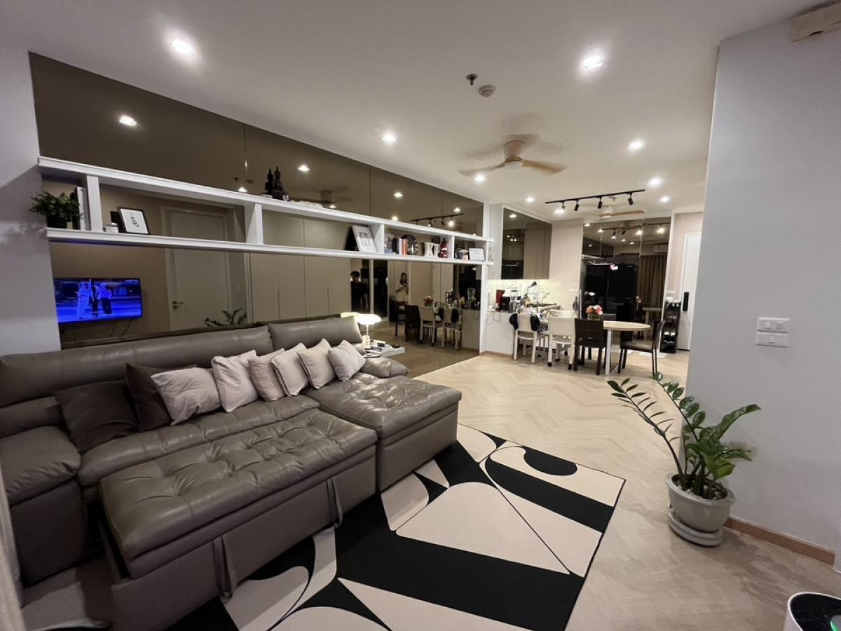 For SaleCondoRatchathewi,Phayathai : For sale!! House in the middle of the city, Siam Pathumwan, 2 bedrooms, 2 bathrooms, newly renovated throughout the room.