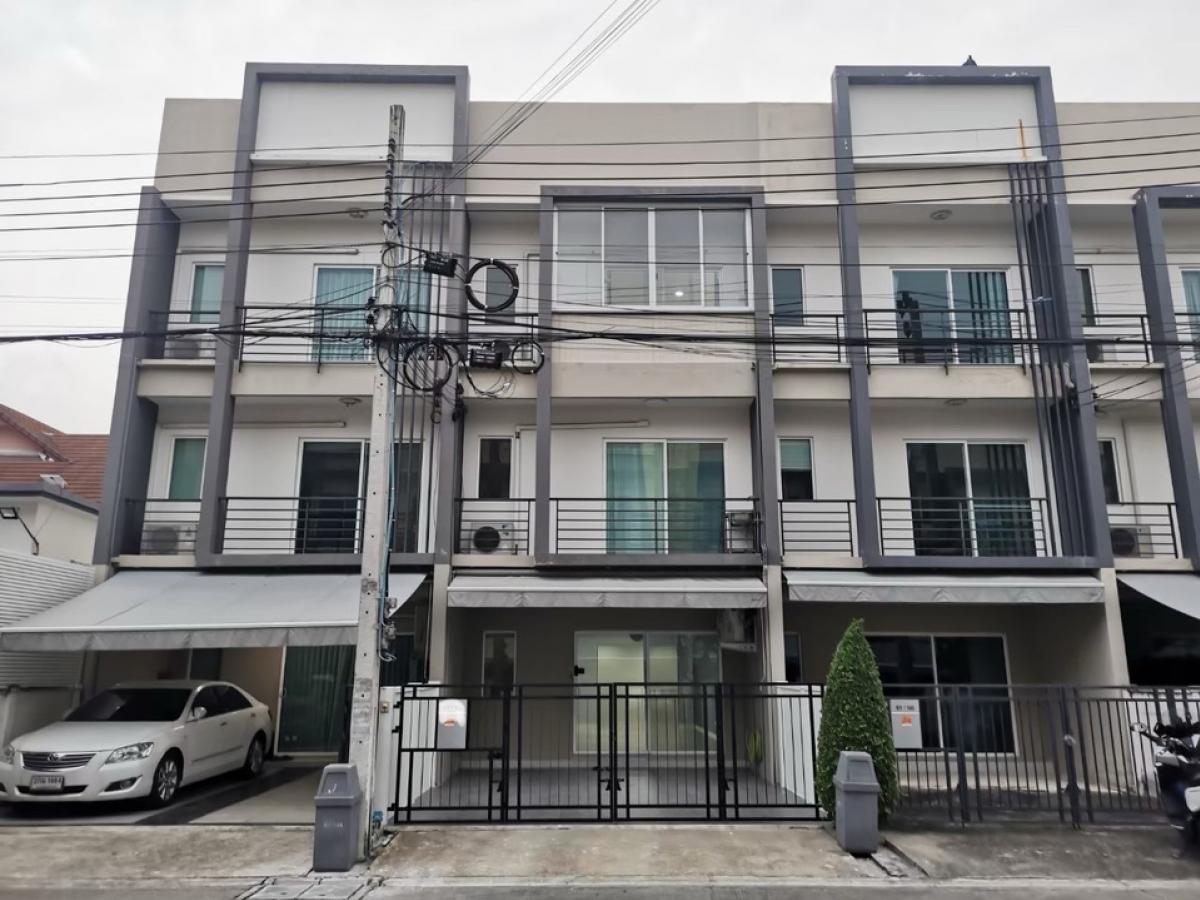 For RentTownhouse : ให้เช่าบ้านกลางเมืองสุขุมวิท 77