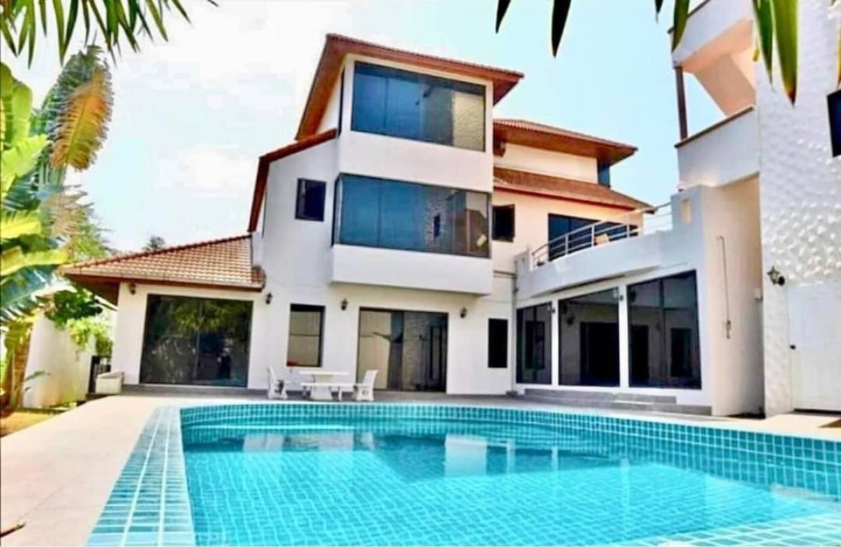 ให้เช่าบ้านพัทยา บางแสน ชลบุรี สัตหีบ : PARADISE POOL VILLA FOR RENT 6 BEDROOM @ 100000 BAHT PER MONTH