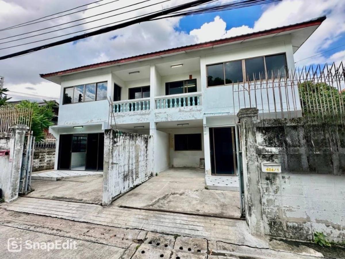 For SaleHousePinklao, Charansanitwong : For sale: 2-storey twin house, 2 corner houses, single title deed, near Siriraj Hospital