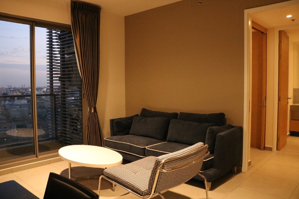 For RentCondoSukhumvit, Asoke, Thonglor : 8/11/2024 - Rent: 1-Bedroom - The Lofts Ekkamai - 18th Fl.