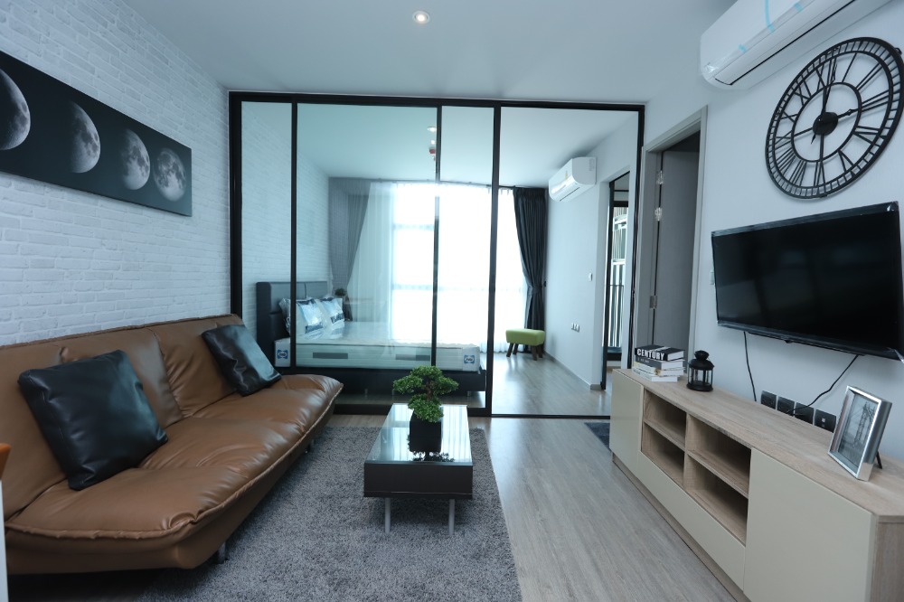 For RentCondoSukhumvit, Asoke, Thonglor : (for rent) RHYTHM Ekkamai near BTS Ekkamai