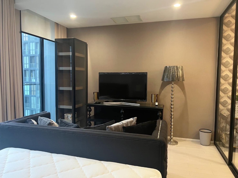 For RentCondoWitthayu, Chidlom, Langsuan, Ploenchit : Condo for rent Noble Ploenchit 45 sq m. near BTS Ploenchit