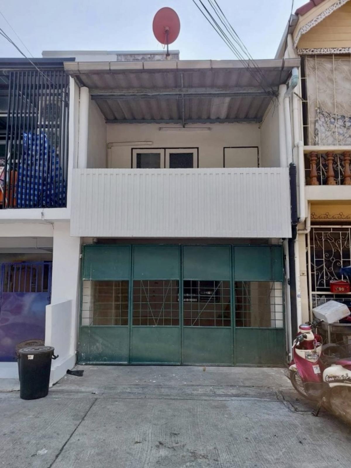 For RentTownhouseOnnut, Udomsuk : 📌 Accepting reservations 2-storey townhouse for rent, located in Soi On Nut 50 😻😻 Pet Friendly, dogs and cats welcome