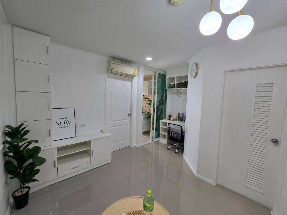 For SaleCondoBangna, Bearing, Lasalle : Condo for sale: Notting Hill Sukhumvit 107, bank installments 6,000 baht per month, great location, near shopping malls, schools and hospitals.