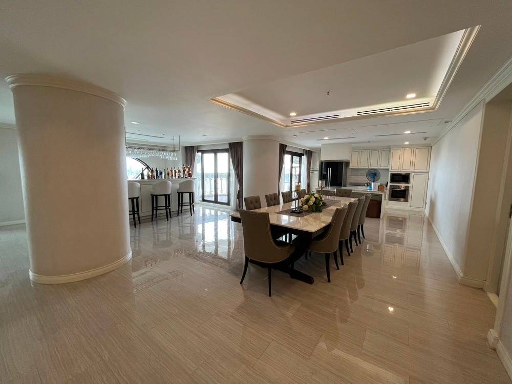 For SaleCondoSilom, Saladaeng, Bangrak : ❖ Penthouses ❖ 40+ Floor, 347.20 sq.m. | 3 bedrooms 3 bathrooms | Condo near Assumption School 3 minutes, Central Bangrak 3 minutes, BTS Saphan Taksin 3 minutes