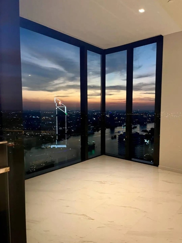 For SaleCondoRama3 (Riverside),Satupadit : ❖ Pet-friendly! ❖ 40+ floor 170.00 sq.m. | 3 Beds, Chao phraya river view | near Rama 3 Road, 9 mins to Shrewsbury International School, and 10 mins to Central Rama 3