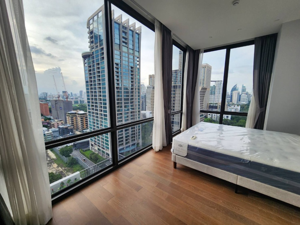 For RentCondoWitthayu, Chidlom, Langsuan, Ploenchit : Muniq Langsuan for Rent 2Bed 3Bath 101Sqm. 130K // Contact 096-2948999