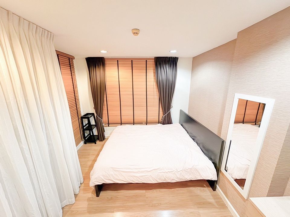 For RentCondoSukhumvit, Asoke, Thonglor : For rent: The Address Sukhumvit 42. For more information, add Line ID: @glorious1 (with @)