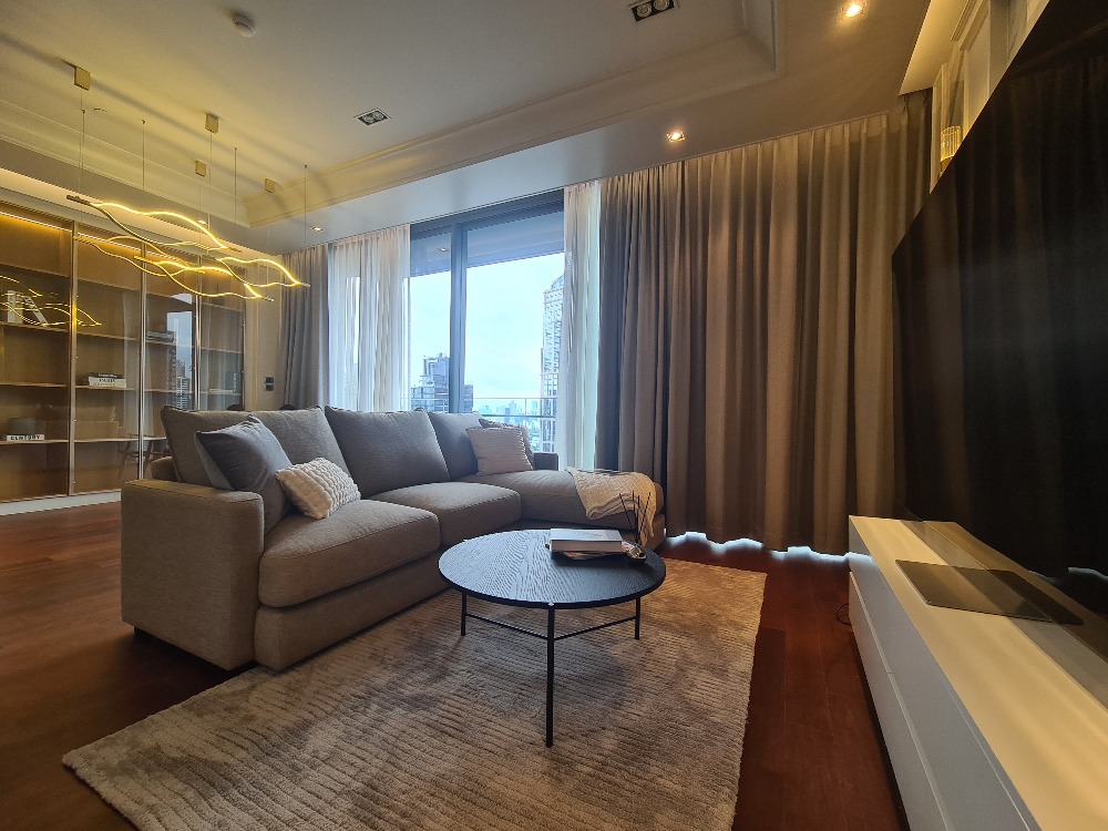 For RentCondoSukhumvit, Asoke, Thonglor : Ultimate luxury condo for rent, living at it's finest in Marque Sukhumvit