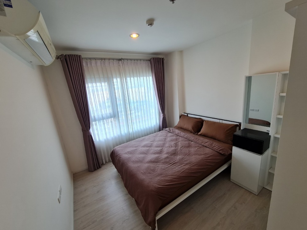 For RentCondoThaphra, Talat Phlu, Wutthakat : Aspire Sathorn Tha Phra【𝐑𝐄𝐍𝐓】🔥 Minimal style room Fully furnished/appliances Near BTS Talat Phlu Ready to move in in January!! 🔥 Contact Line ID: @hacondo