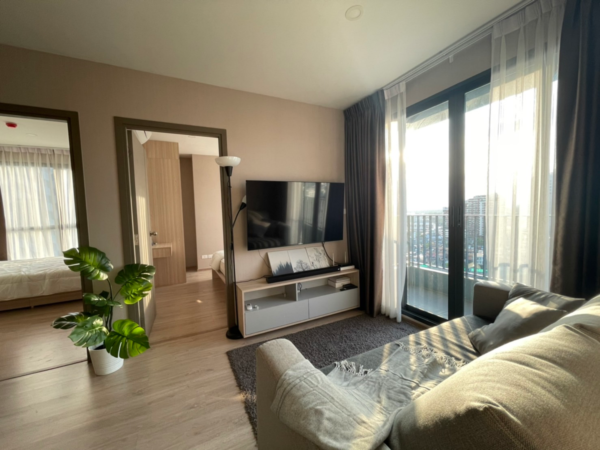 For RentCondoBangna, Bearing, Lasalle : ว่างแล้วค่ะ For rent! Ideo O2 BTS BangNa (300 m) Studio 1 bathroom 27 sq m. 11,000 per month