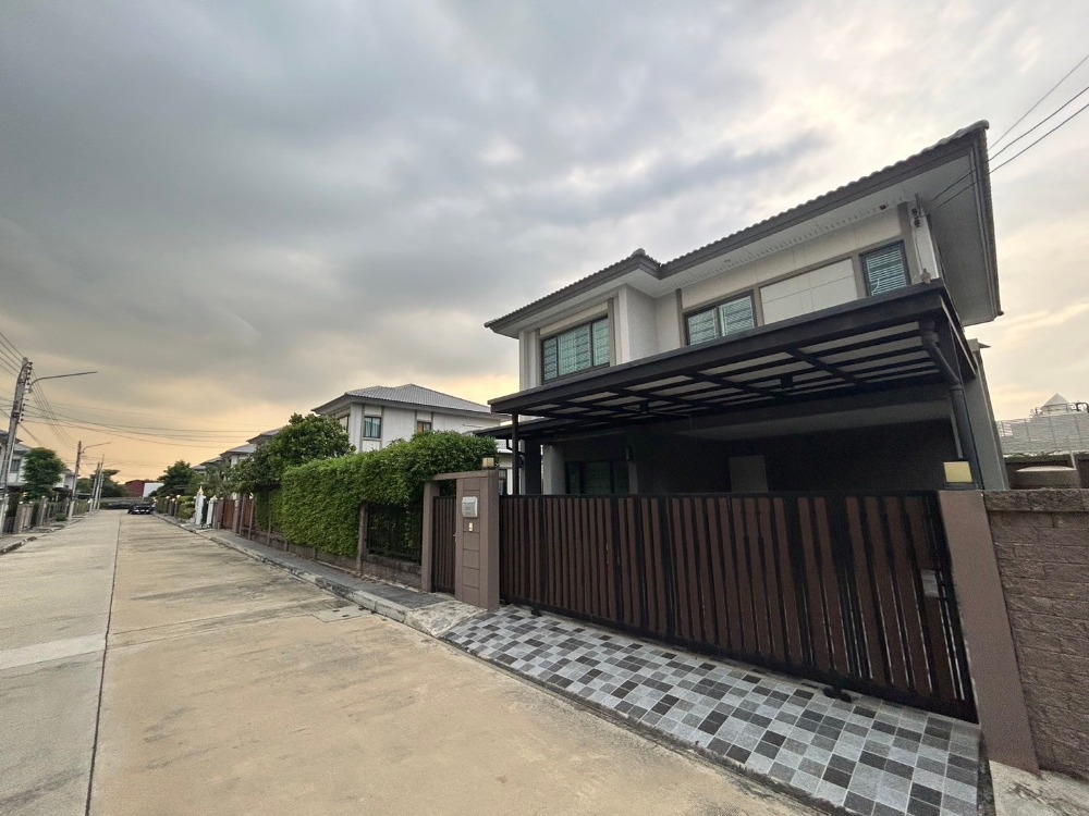 For SaleHousePathum Thani,Rangsit, Thammasat : Urgent sale price!! Condition over 90%, rarely used, built-in, complete 68 sq m.