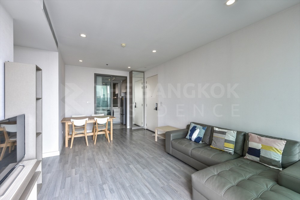 For SaleCondoWongwianyai, Charoennakor : This price, dont miss it💰💸‼️ The Room BTS Wongwianyai 2 bedrooms, 75 sq m., price 8.5 MB, interested contact 065-242-6835 Ms. Gift