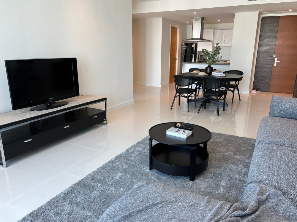 For RentCondoSukhumvit, Asoke, Thonglor : For rent: Fullerton Sukhumvit 🐶Pet Friendly🐱 Ready to move in, near BTS Ekkamai, rental price 83,000 baht/month