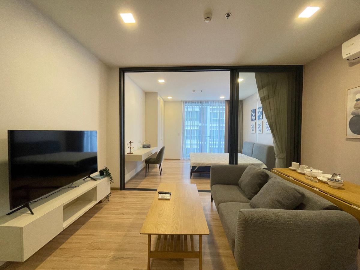 For RentCondoRatchathewi,Phayathai : 📣Condo for rent XT Phaya Thai 🏢 Near BTS and Airport Link Phaya Thai Station 🚆 Beautiful room with complete furniture ✅️ Price 22,500/month 🔥