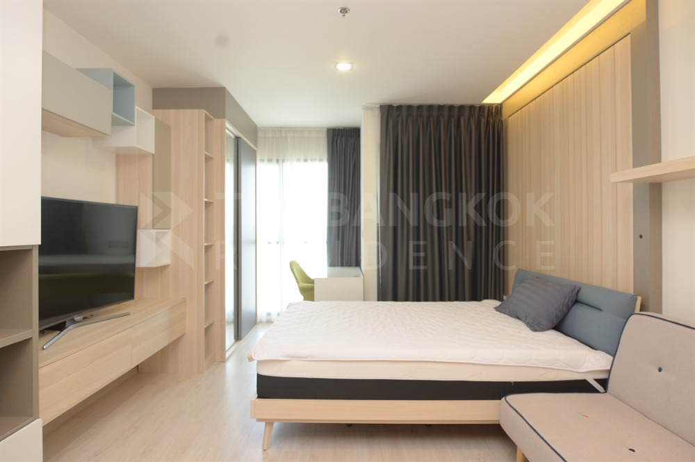 For RentCondoRatchathewi,Phayathai : Condo for rent, very good price, Rhythm Rangnam Studio 28 Sqm. only 20K/Month