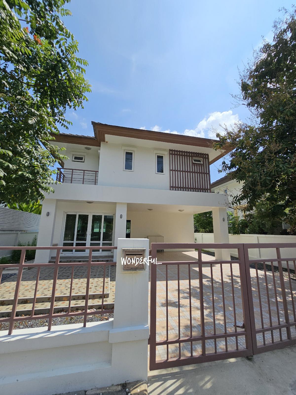 For SaleHousePathum Thani,Rangsit, Thammasat : ‼️For Sale ‼️**For Sale**2-storey detached house🍀 “Living Nara“  Rangsit- Klong4 Village🍀  (Living Nara Village, Rangsit, Klong4)