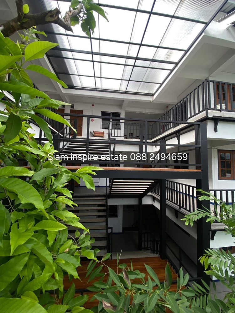 For SaleBusinesses for saleChiang Mai : Hotel for sale in the city of Chiangmai  - 4 floors 172 sqw. ( 688 sqm )  - 27 rooms