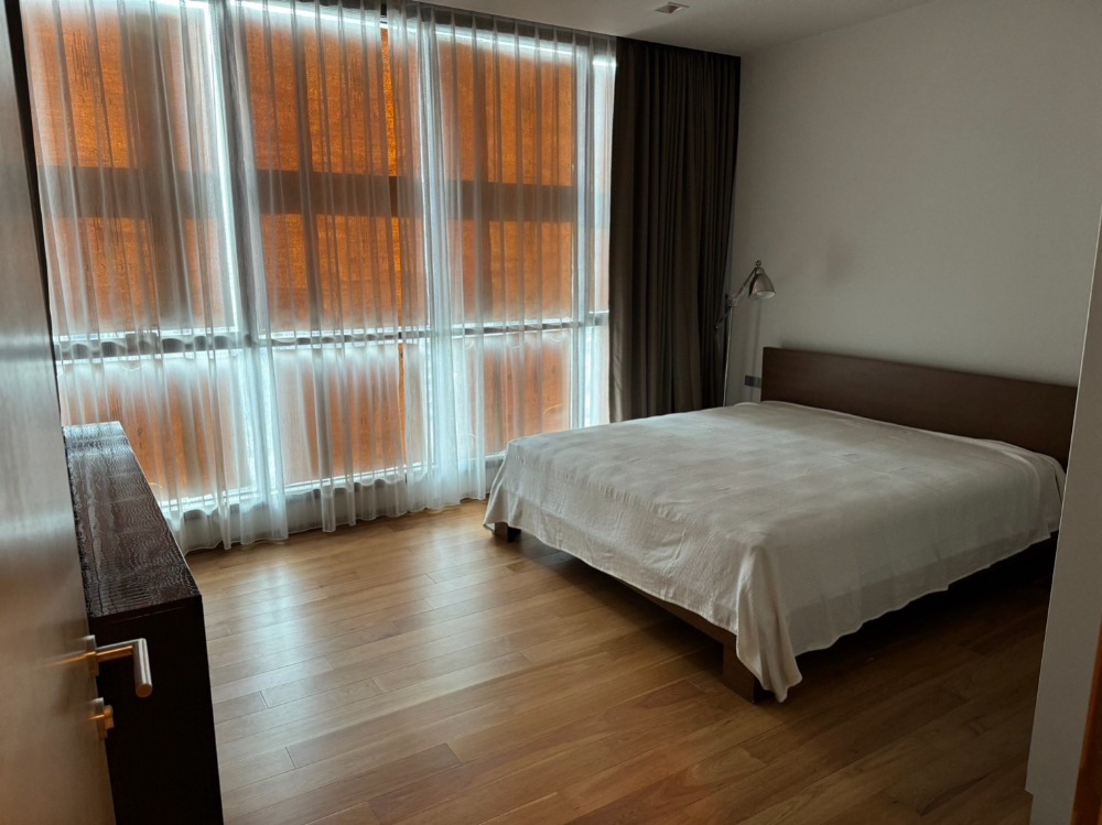 For RentCondoNana, North Nana,Sukhumvit13, Soi Nana : For rent condo hyde sukumvit 13 2 Bed 118.1 Sq.m (S15-5521 )