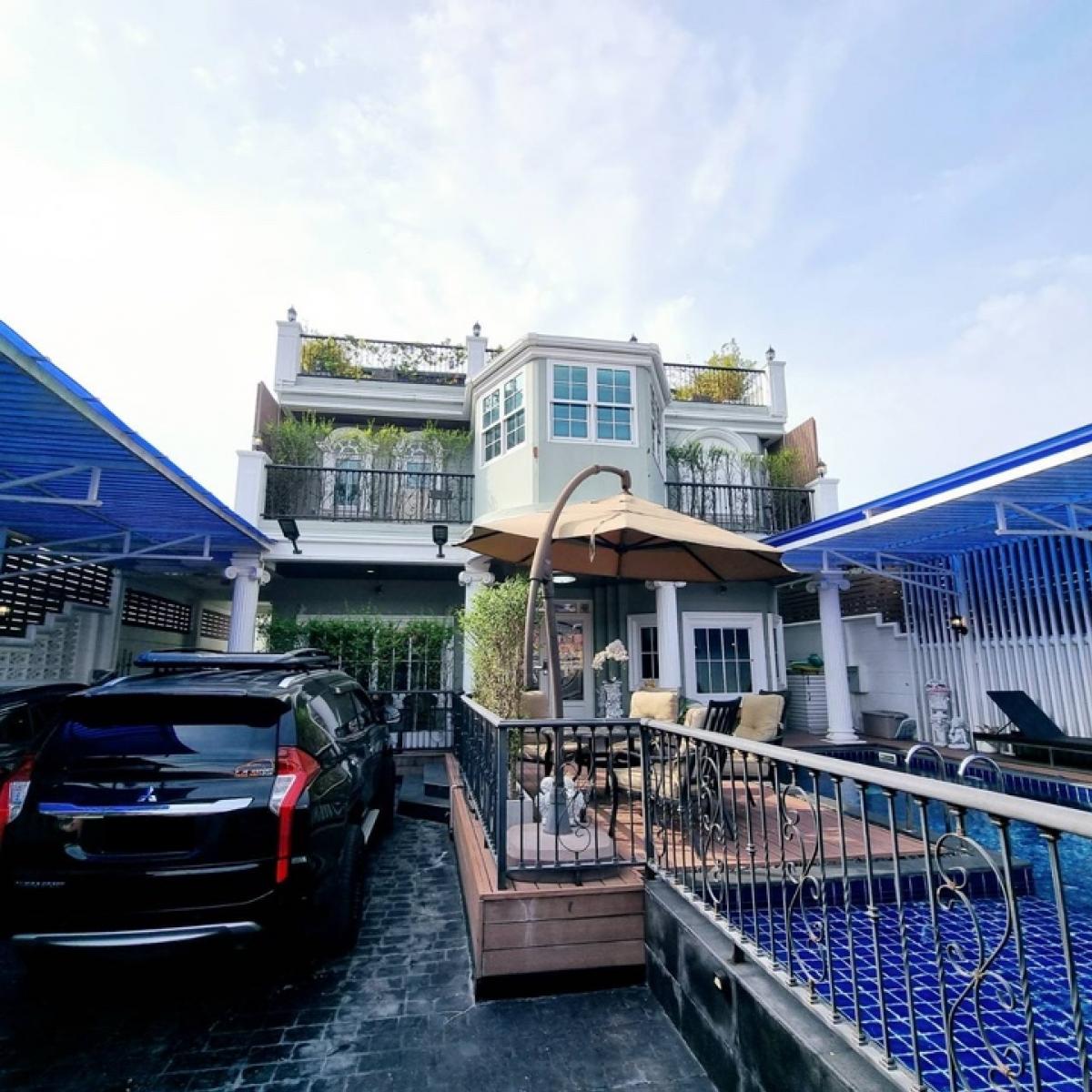 For SaleHouseWongwianyai, Charoennakor : 📣 House in the city center, good location near Icon Siam and Asiatique, get a large area, reasonable price