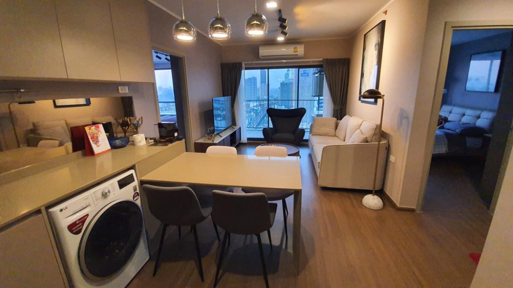 For RentCondoOnnut, Udomsuk : 🚝For rent IDEO S93 Rare unit, 22nd floor, open view of the city and Bang Krachao River bend, visible from both the living room and bedroom, fully furnished with quality furniture and appliances, ready to move in, price 43,000 baht.