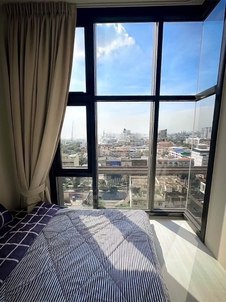 For RentCondoOnnut, Udomsuk : For rent: The Line S101, Bang Krachao River view, Luxury Class condo, near Punnawithi BTS and expressway, convenient transportation, great common area, high security system, price 20,000 baht.