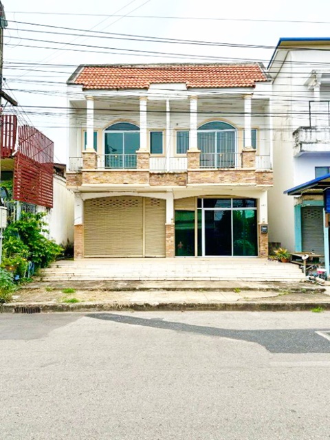 For RentShophouseNong Khai : trading with Laos Lotus Nong Khai 600m. Walking Street ThaSadet commercial building for rent 2Storey