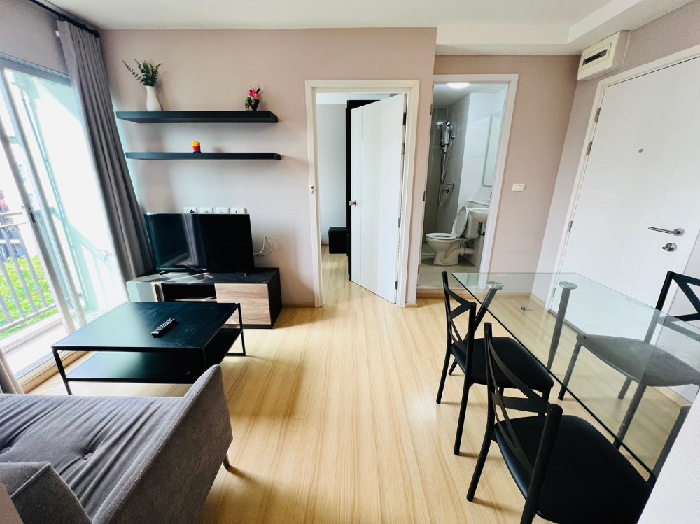 For RentCondoChaengwatana, Muangthong : For rent.. Plum Condo Chaengwattana Station Phase 3, near the condos common area, size 35 sq m, rental price 13000.-/month only!!