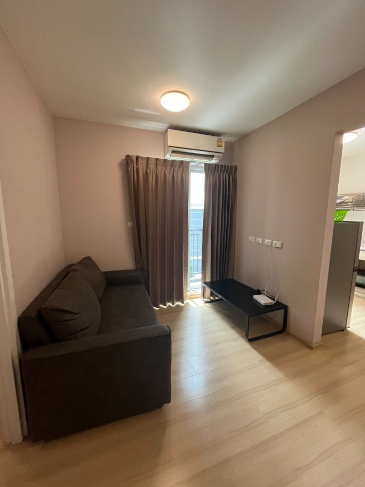 For RentCondoChaengwatana, Muangthong : For rent.. Large room with 2 bedrooms, 2 bathrooms, size 45 sq m, very comfortable, swimming pool view, price only 15,000.-/month