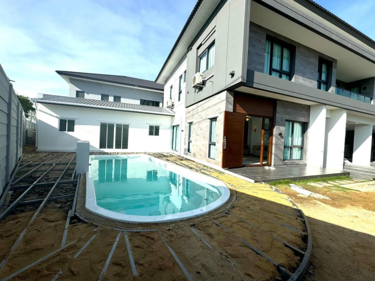 ให้เช่าบ้านบางนา แบริ่ง ลาซาล : 🏡The City Bangna Pool villa for rent🏡•Luxurious detached house in the city center