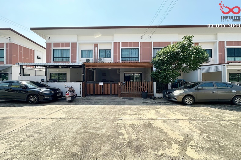 For SaleTownhousePathum Thani,Rangsit, Thammasat : For sale: 2-storey townhouse, Jet Town Village, Rangsit-Khlong 1, Rangsit-Nakhon Nayok Road 34/1, near the Tollway