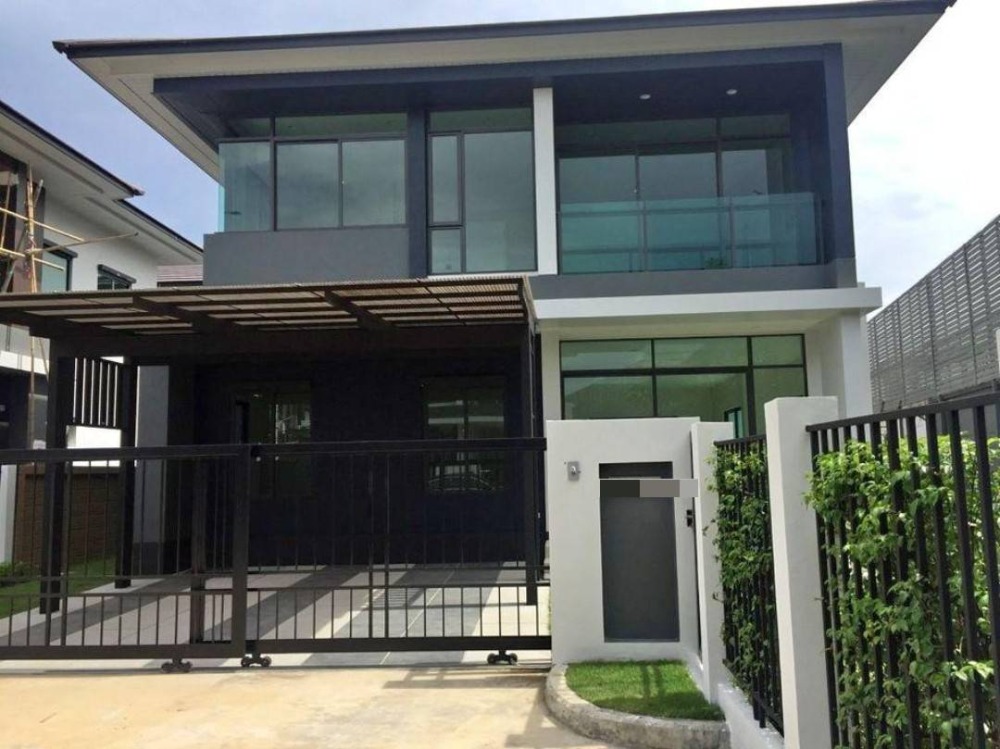 For RentHousePattanakan, Srinakarin : For rent, 2-storey detached house, Setthasiri, Krungthep Kreetha, 4 bedrooms, 3 bathrooms, corner house, fully furnished, ready to move in