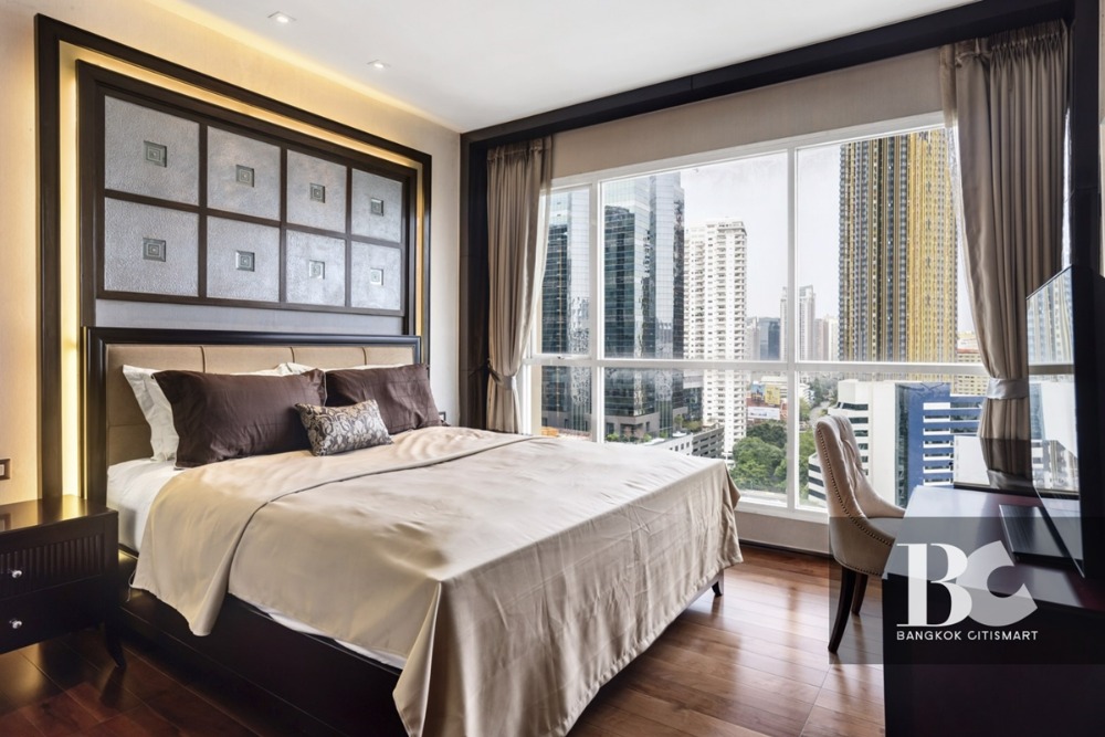 For SaleCondoWitthayu, Chidlom, Langsuan, Ploenchit : 𝙎𝙥𝙚𝙘𝙞𝙖𝙡 𝙐𝙣𝙞𝙩 ❗❗ 2 bed 113.03 sq m high floor: The Address Chidlom : Aum 065-512-1395