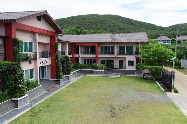 For SaleBusinesses for salePak Chong KhaoYai : Rose Villa Resort Pak Chong is a business with a mountain view and a nice, shady atmosphere. It is still in operation and is close to tourist attractions and shopping malls.