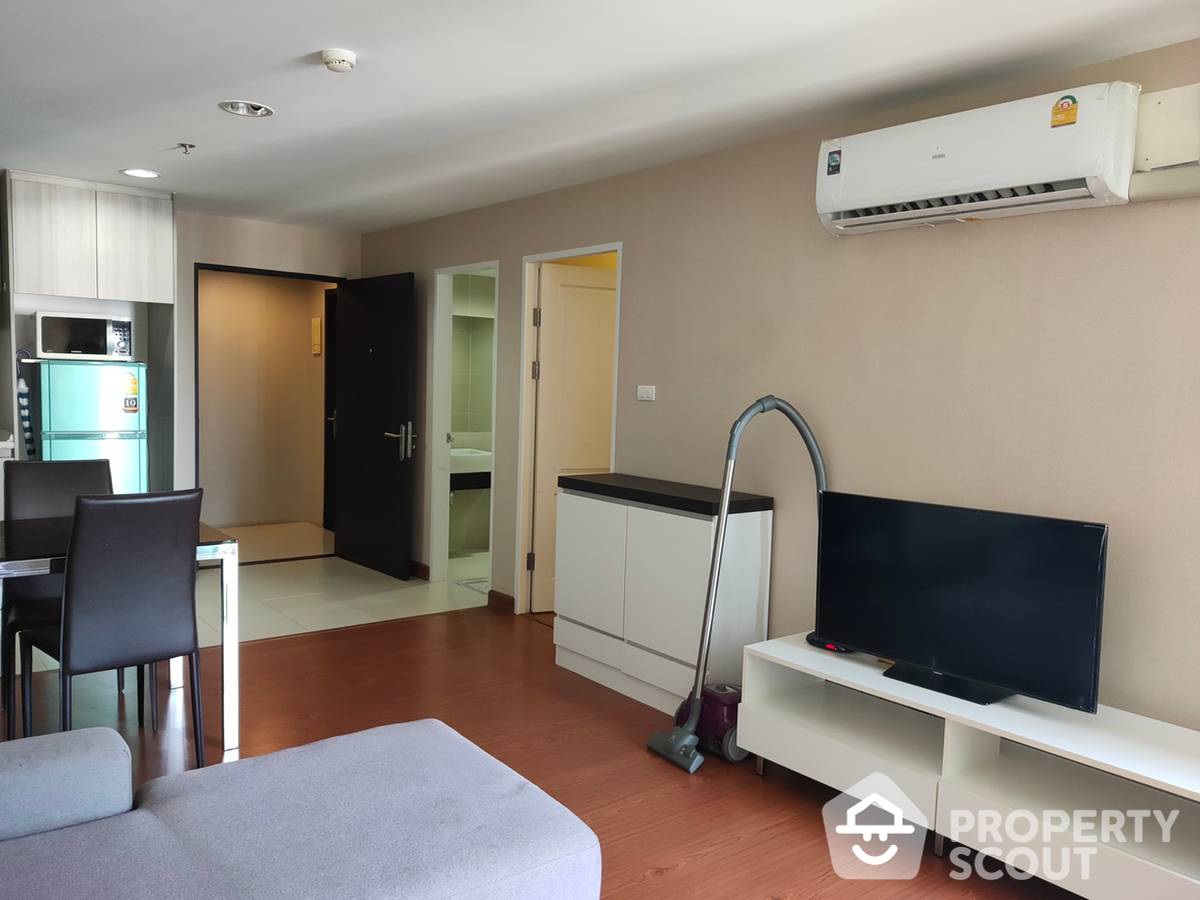 For RentCondoRama9, Petchburi, RCA : 1-BR Condo at Belle Grand Rama 9 near MRT Phra Ram 9