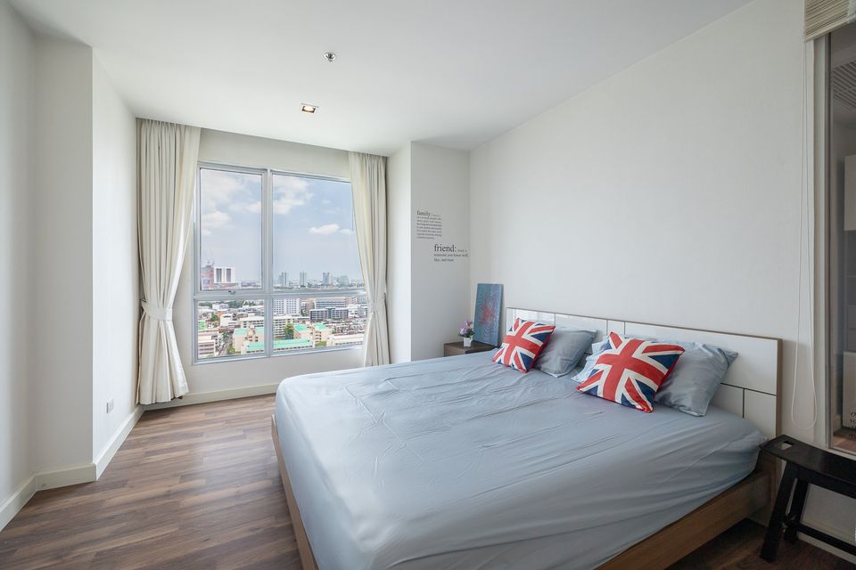 For RentCondoThaphra, Talat Phlu, Wutthakat : Condo for rent, The Room, Sathorn Taksin, 22nd floor, size 46 sq m., 1 bedroom, 1 bathroom, near BTS Pho Nimit Station