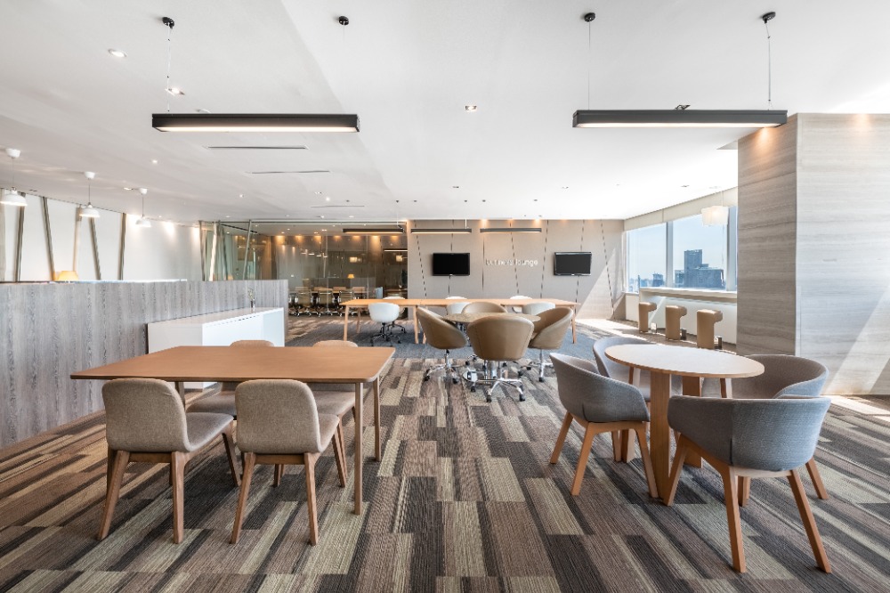 ให้เช่าสำนักงานสาทร นราธิวาส : Flexible coworking memberships in Regus Sathorn Square