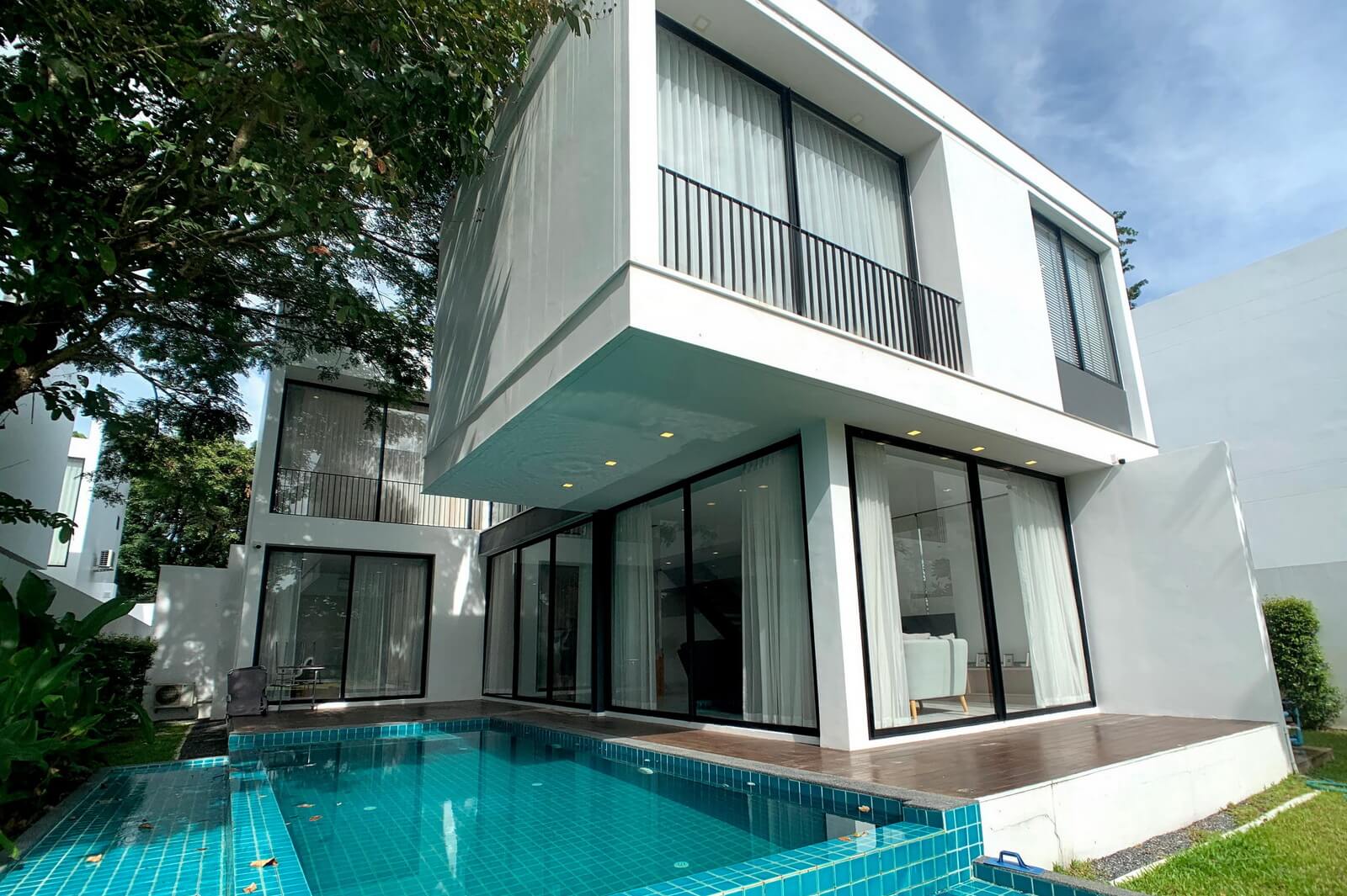 ขายบ้านเชียงใหม่ : Lakeside 4 Bedroom with Private Pool in Wang Tan Hang Dong