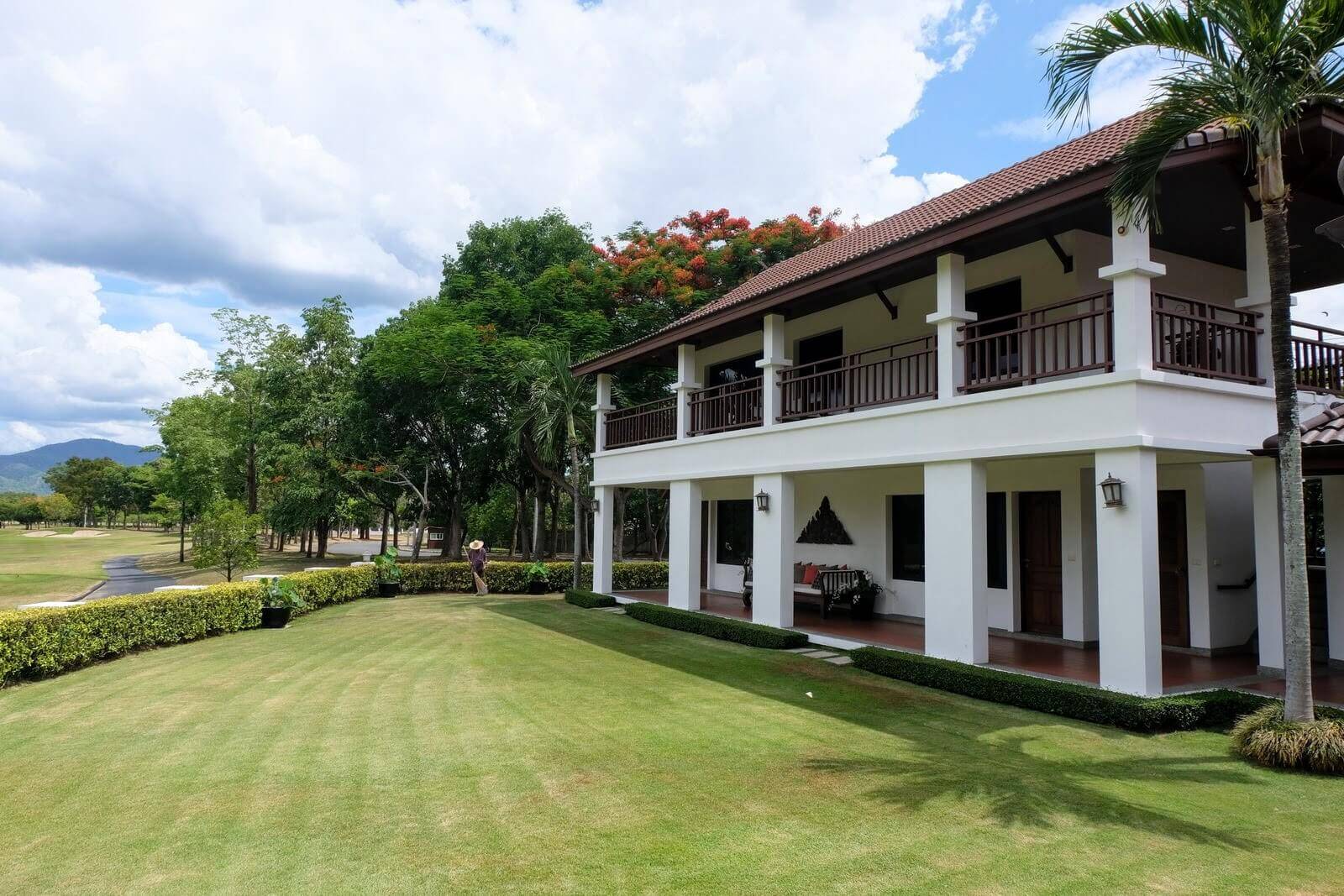 ขายบ้านเชียงใหม่ : Beautiful 3 Bedroom right on the Highlands Golf Course