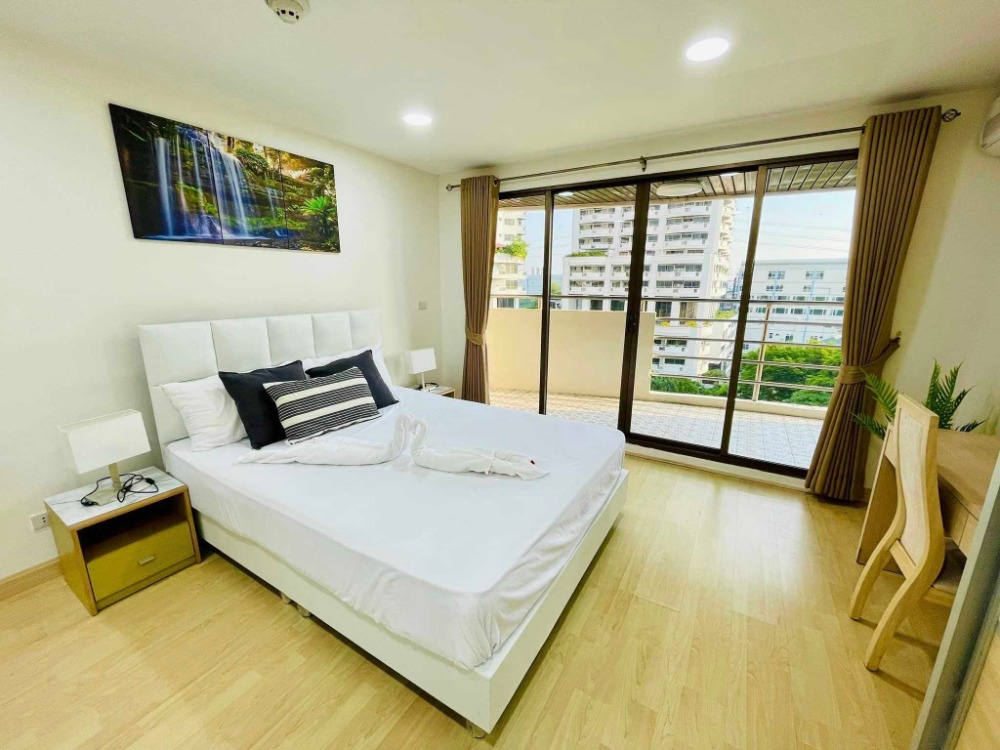 For RentCondoPattanakan, Srinakarin : For rent: Floraville Phatthanakan 51