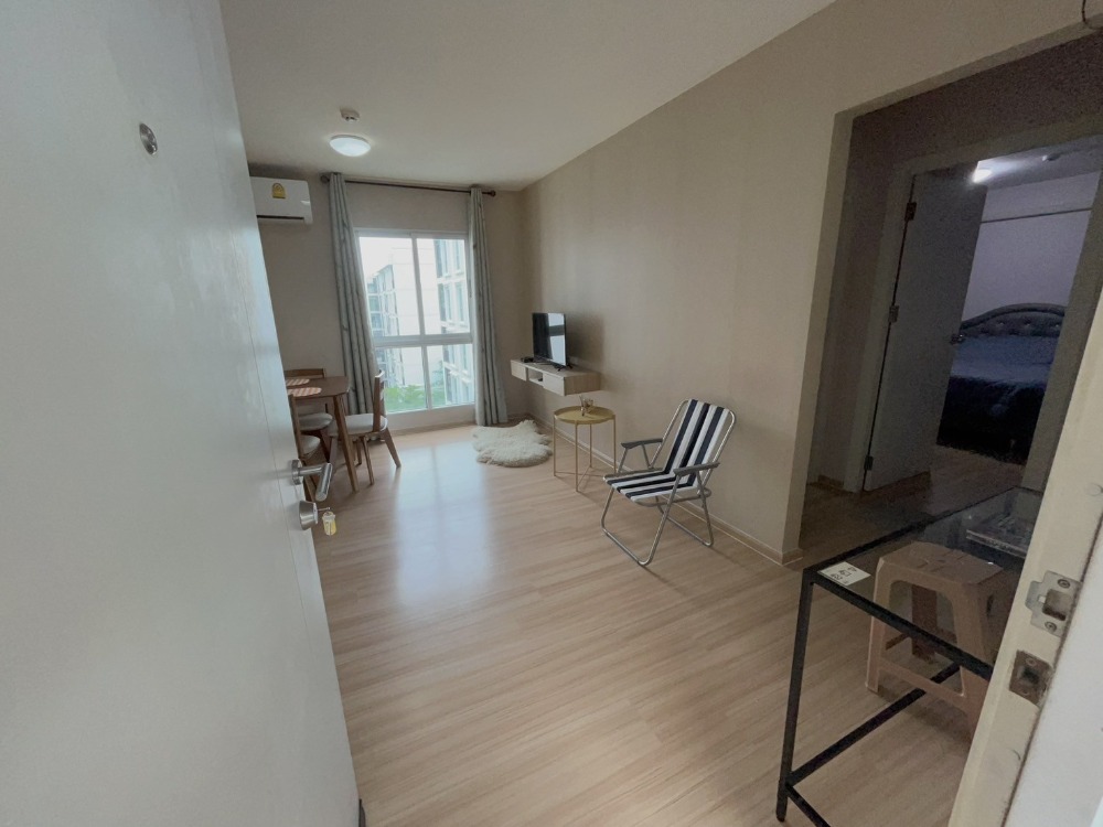 For RentCondoChaengwatana, Muangthong : For rent... Plum Condo Chaengwattana, large room, beautiful view, can see the entire swimming pool, great location, very livable, price only 17000.-/month!!